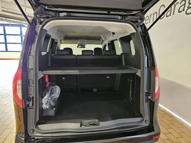 Mercedes-Benz EQT 200 Progressive Van