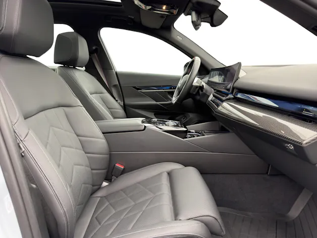 BMW i5 M60 xDrive