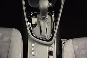 Vehicle image TOYOTA Yaris 1.5 VVT-i HSD Trend