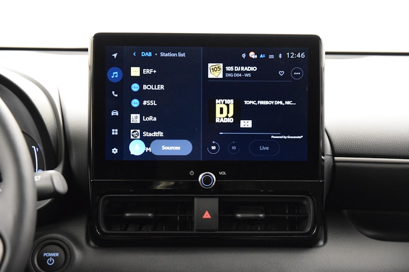 Vehicle image TOYOTA YARIS