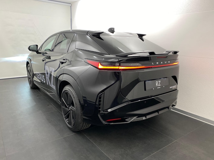 Vehicle image LEXUS RZ