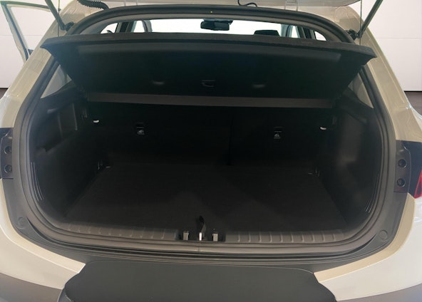 Vehicle image 12 Vehicle image 12