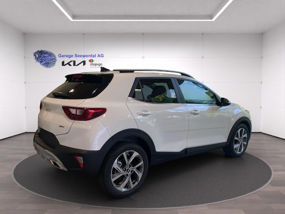 Vehicle image 5 Vehicle image 5