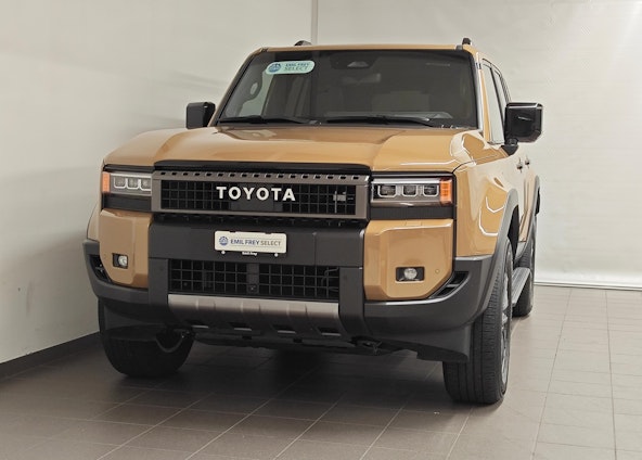 First vehicle image First vehicle image