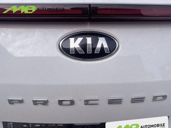 Vehicle image 11 Vehicle image 11