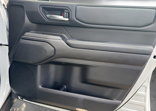 Vehicle image 15 Vehicle image 15