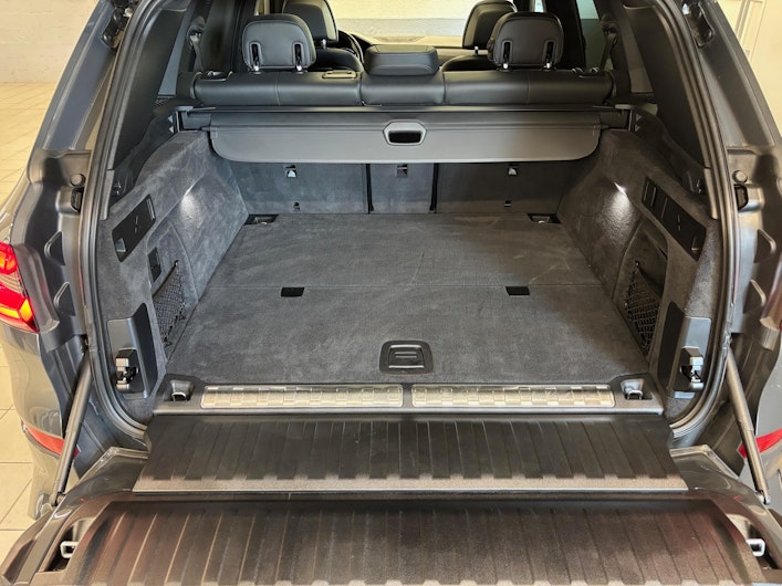 Vehicle image BMW X5