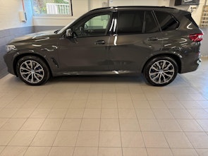 Vehicle image BMW X5 45e xDrive