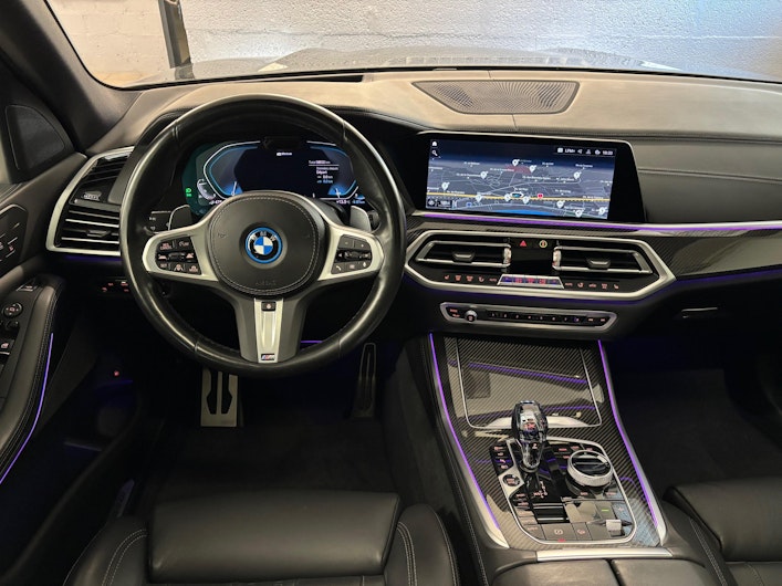 Vehicle image BMW X5