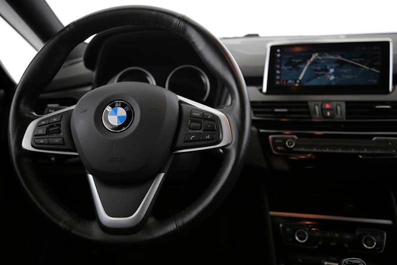 Vehicle image BMW 2 SERIES