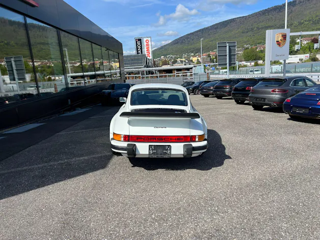 Porsche 911 Carrera 2.7