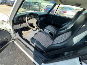 Porsche 911 Carrera 2.7