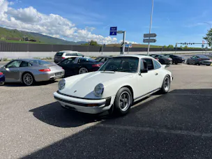 Porsche 911 Carrera 2.7