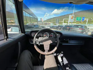 Porsche 911 Carrera 2.7