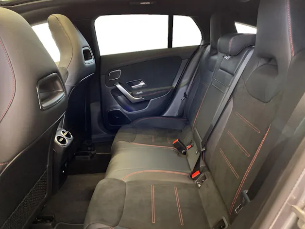 Mercedes-Benz CLA 250 AMG Line 4MATIC Shooting Brake