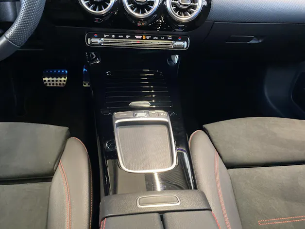 Mercedes-Benz CLA 250 AMG Line 4MATIC Shooting Brake