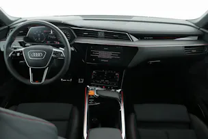 Audi Q8 55 e-tron Black Edition quattro