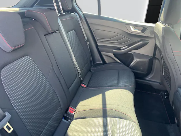 Ford Focus 1.0 MHEV ST-Line X Automat