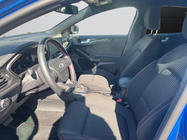 Ford Focus 1.0 MHEV ST-Line X Automat