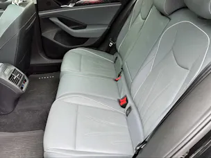 VW Passat Variant 2.0 TDI evo Elegance DSG