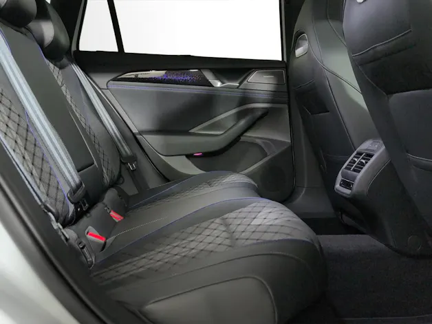 VW Passat Variant 1.5 TSI evo2 Plug-In- Hybrid R-Line DSG