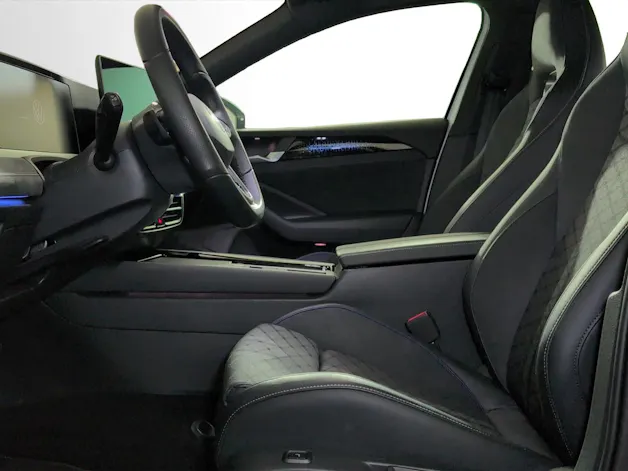 VW Passat Variant 1.5 TSI evo2 Plug-In- Hybrid R-Line DSG