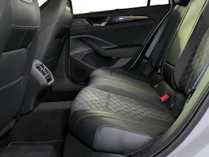 VW Passat Variant 1.5 TSI evo2 Plug-In- Hybrid R-Line DSG