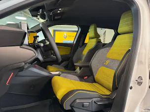 Renault R5 E-TECH 100% ELECTRIC iconic five 150PS Comfort Range