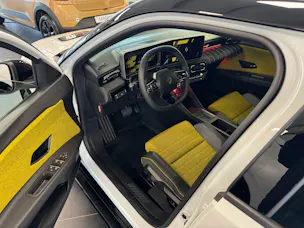 Renault R5 E-TECH 100% ELECTRIC iconic five 150PS Comfort Range