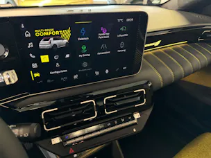 Renault R5 E-TECH 100% ELECTRIC iconic five 150PS Comfort Range