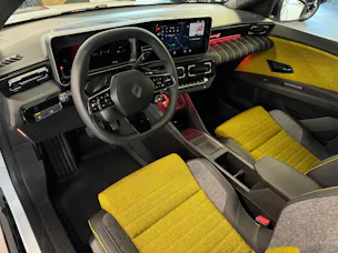 Renault R5 E-TECH 100% ELECTRIC iconic five 150PS Comfort Range