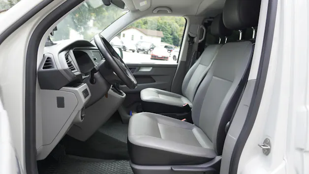 VW T6.1 2.0 TDI Caravelle 4Motion DSG