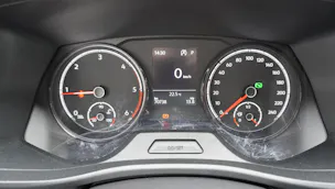 VW T6.1 2.0 TDI Caravelle 4Motion DSG