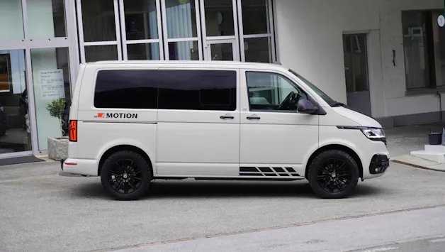 VW T6.1 2.0 TDI Caravelle 4Motion DSG