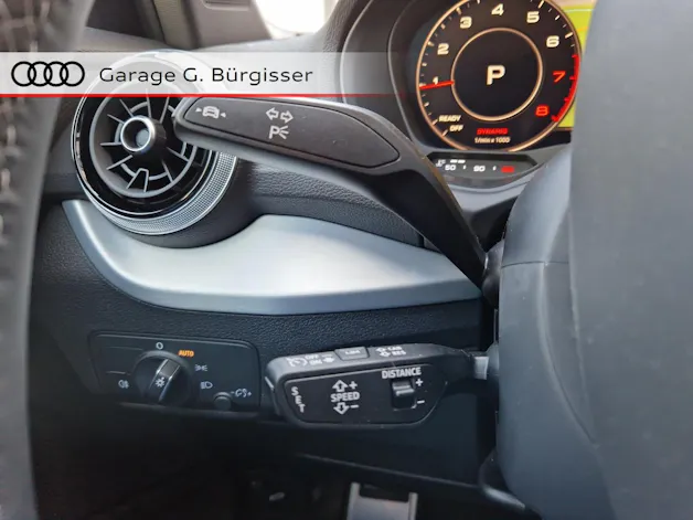 Audi Q2 35 TFSI S line S-tronic Mythosschwarz Metallic