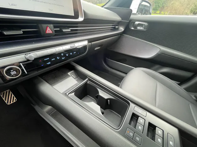 Hyundai Ioniq 6 77kWh Launch Edition 4WD