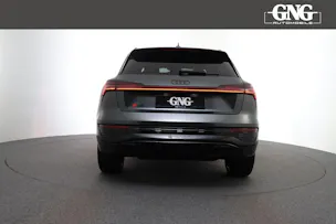 Audi Q8 55 e-tron Black Edition quattro