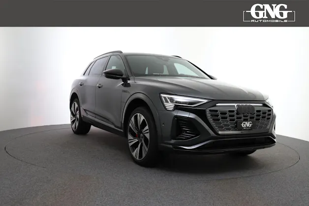Audi Q8 55 e-tron Black Edition quattro