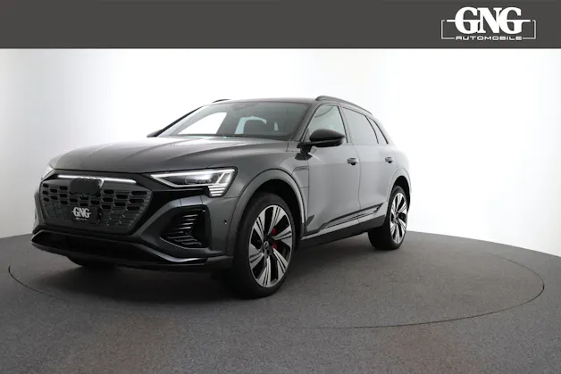 Audi Q8 55 e-tron Black Edition quattro