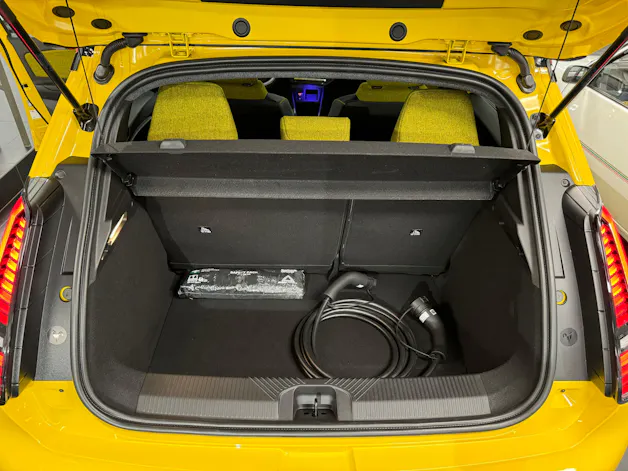 Renault R5 E-TECH 100% ELECTRIC iconic five 150PS Comfort Range