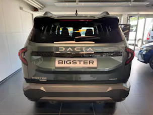 Dacia BIGSTER journey hybrid 155