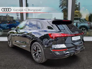 Audi Q8 50 e-tron Black Edition quattro Mythosschwarz Metallic