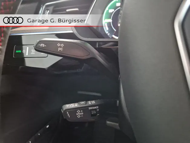 Audi Q8 50 e-tron Black Edition quattro Mythosschwarz Metallic