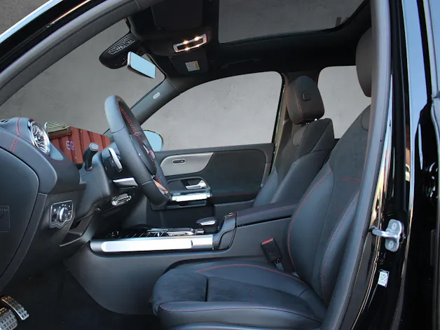 Mercedes-Benz EQB 300 AMG Line 4MATIC