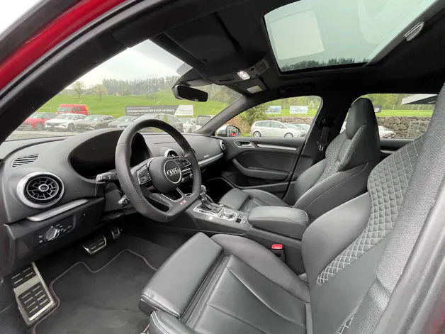 Audi S3 Sportback 2.0 TFSI quattro S-tronic