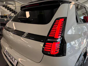 Renault R5 E-Tech Roland Garros 52kwh Comfort Range