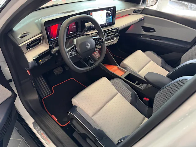 Renault R5 E-Tech Roland Garros 52kwh Comfort Range