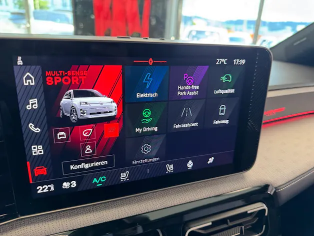 Renault R5 E-Tech Roland Garros 52kwh Comfort Range