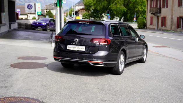 VW Passat 2.0 TDI BMT Elegance 4Motion DSG
