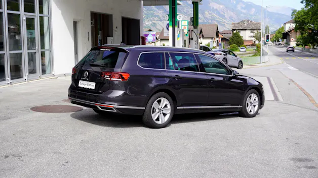 VW Passat 2.0 TDI BMT Elegance 4Motion DSG